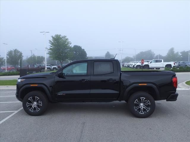 2024 GMC Canyon 4WD AT4