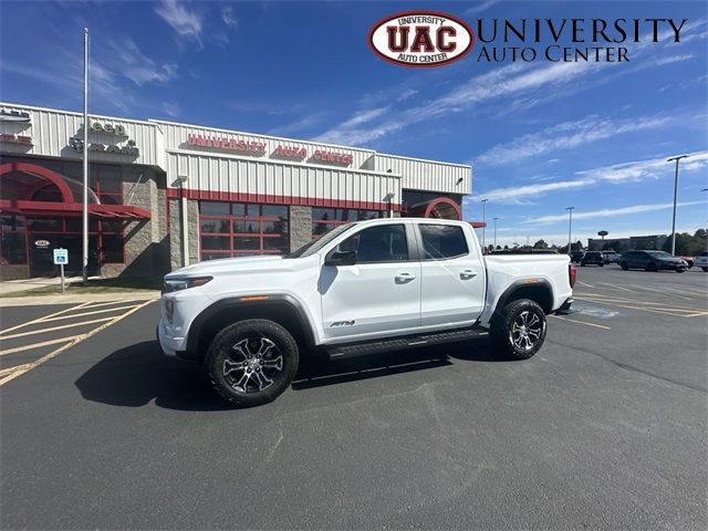 2024 GMC Canyon 4WD AT4