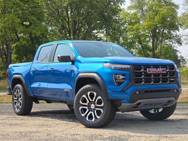 2024 GMC Canyon 4WD AT4