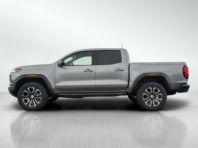 2024 GMC Canyon 4WD AT4