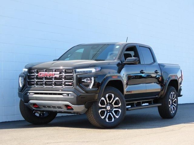 2024 GMC Canyon 4WD AT4