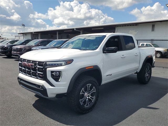 2024 GMC Canyon 4WD AT4