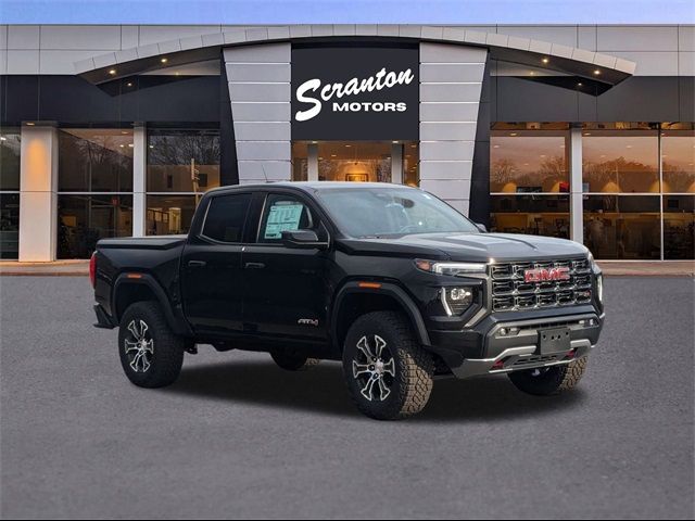 2024 GMC Canyon 4WD AT4