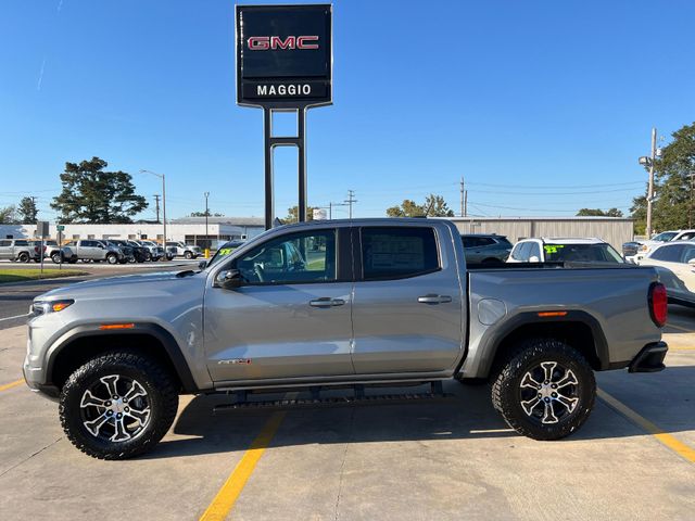 2024 GMC Canyon 4WD AT4