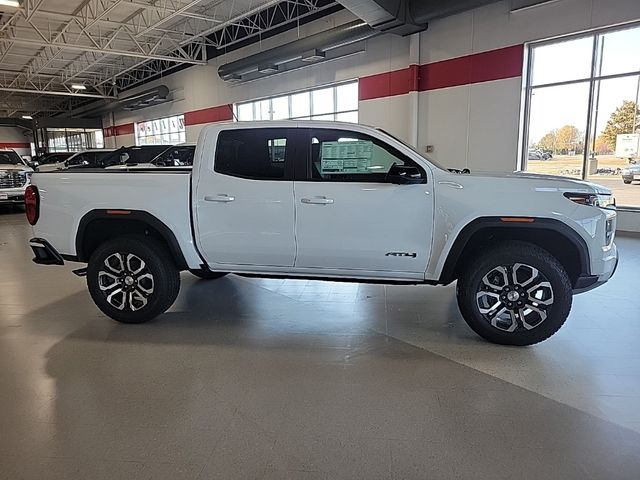 2024 GMC Canyon 4WD AT4