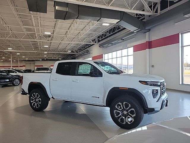 2024 GMC Canyon 4WD AT4