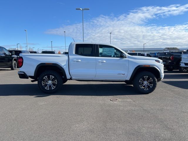 2024 GMC Canyon 4WD AT4