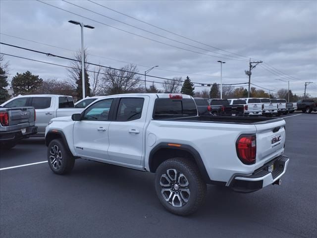 2024 GMC Canyon 4WD AT4