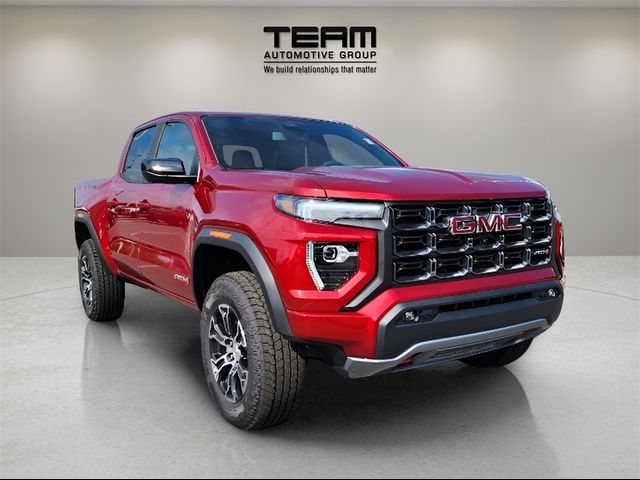 2024 GMC Canyon 4WD AT4