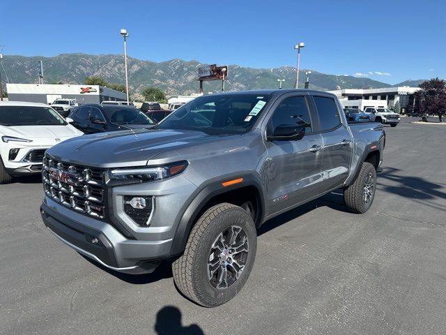 2024 GMC Canyon 4WD AT4