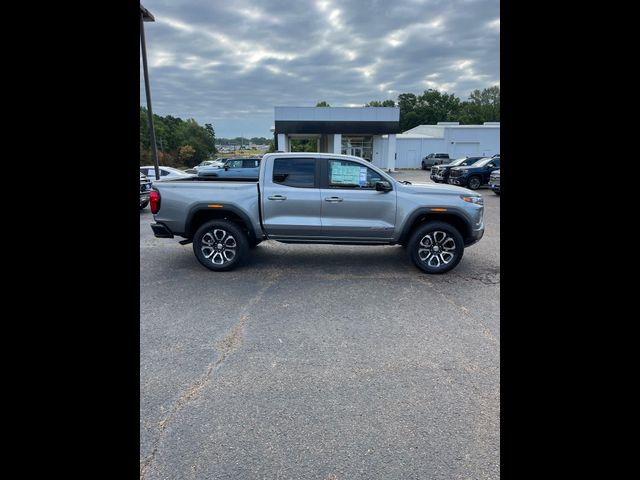 2024 GMC Canyon 4WD AT4