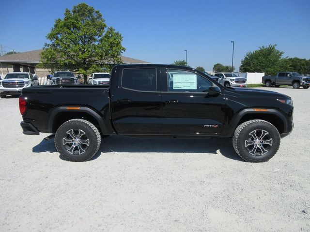 2024 GMC Canyon 4WD AT4