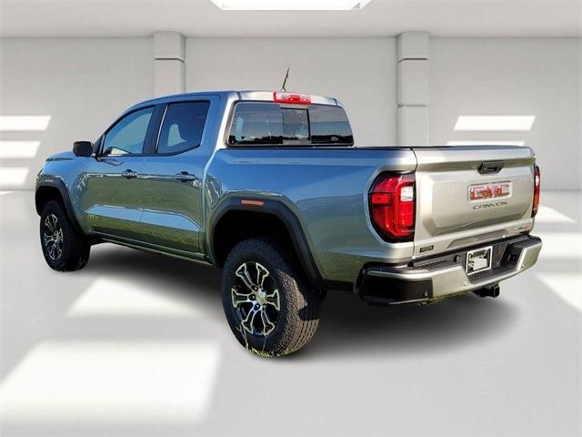 2024 GMC Canyon 4WD AT4