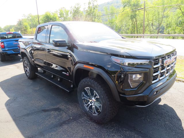 2024 GMC Canyon 4WD AT4