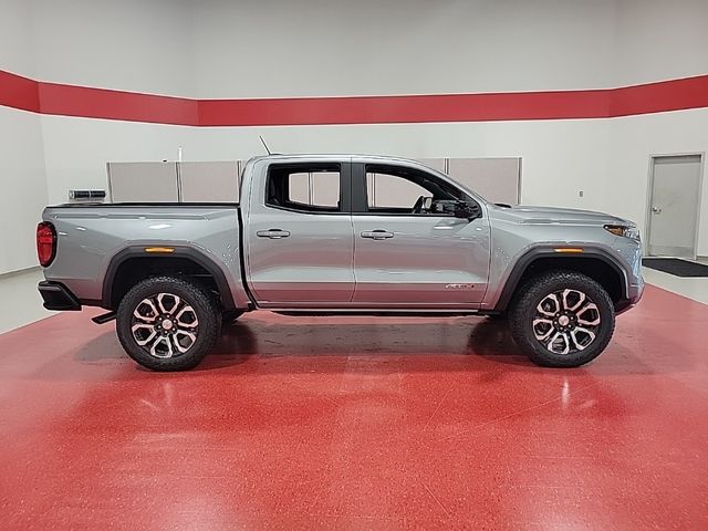 2024 GMC Canyon 4WD AT4