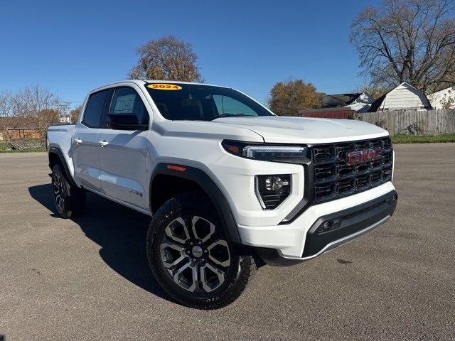 2024 GMC Canyon 4WD AT4