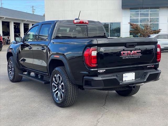 2024 GMC Canyon 4WD AT4