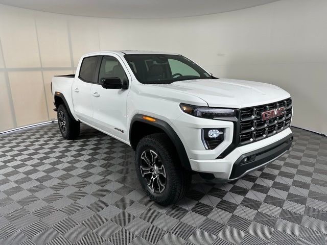 2024 GMC Canyon 4WD AT4