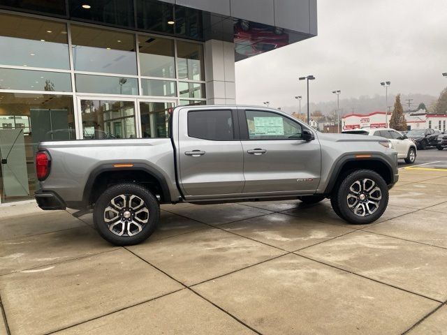 2024 GMC Canyon 4WD AT4