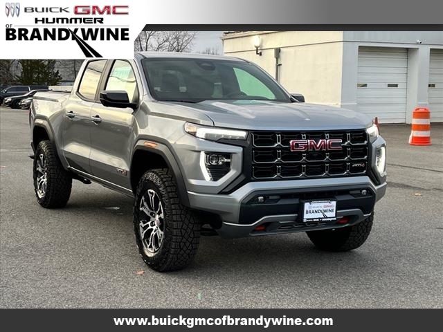 2024 GMC Canyon 4WD AT4