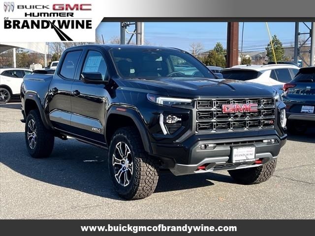 2024 GMC Canyon 4WD AT4