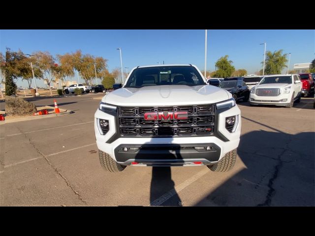 2024 GMC Canyon 4WD AT4