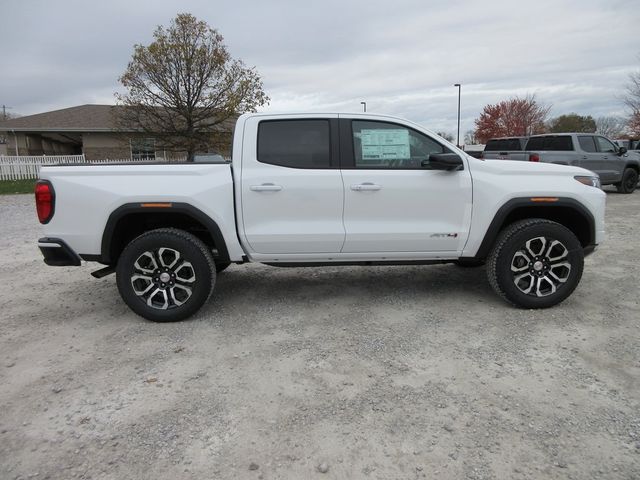 2024 GMC Canyon 4WD AT4