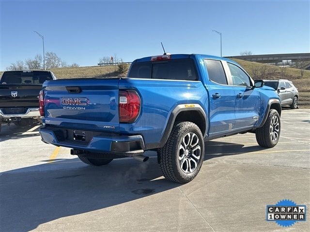 2024 GMC Canyon 4WD AT4