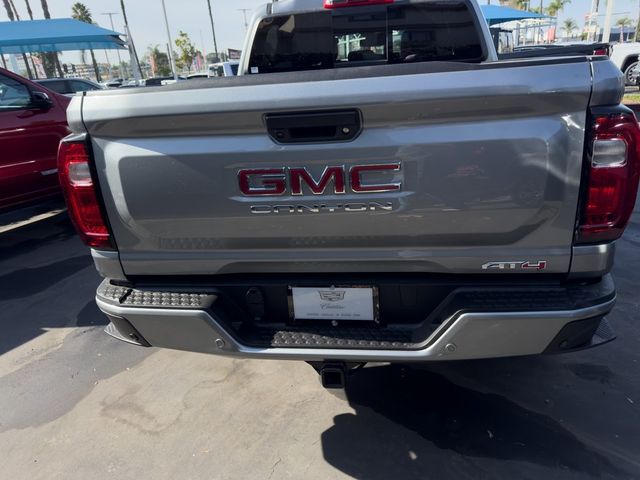 2024 GMC Canyon 4WD AT4