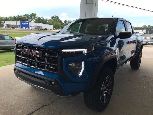 2024 GMC Canyon 4WD AT4