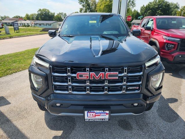 2024 GMC Canyon 4WD AT4