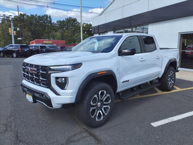 2024 GMC Canyon 4WD AT4