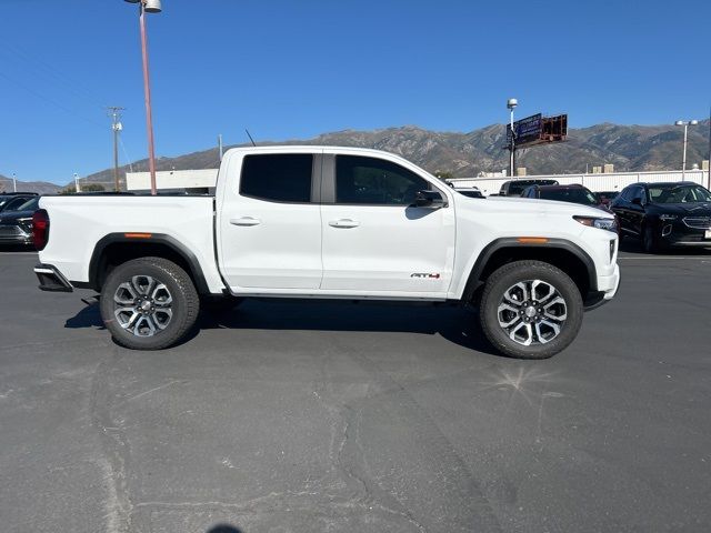 2024 GMC Canyon 4WD AT4