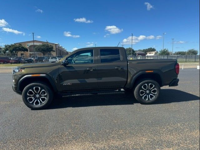 2024 GMC Canyon 4WD AT4