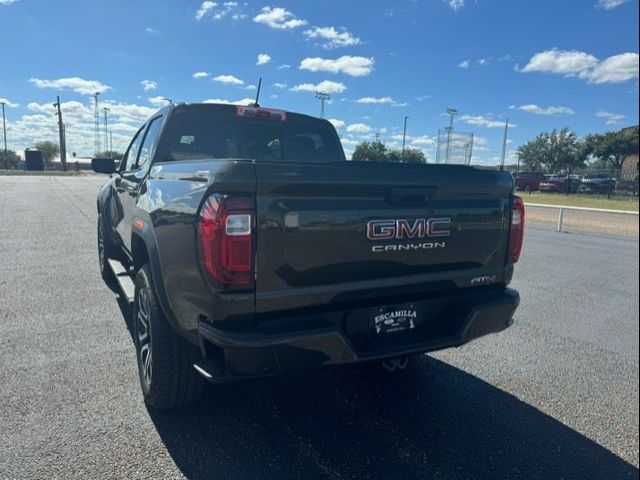 2024 GMC Canyon 4WD AT4