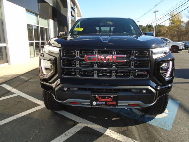 2024 GMC Canyon 4WD AT4