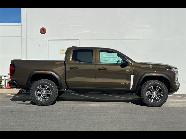 2024 GMC Canyon 4WD AT4