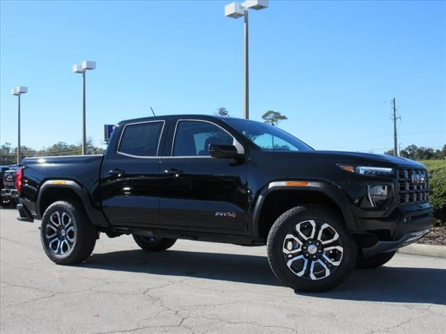 2024 GMC Canyon 4WD AT4