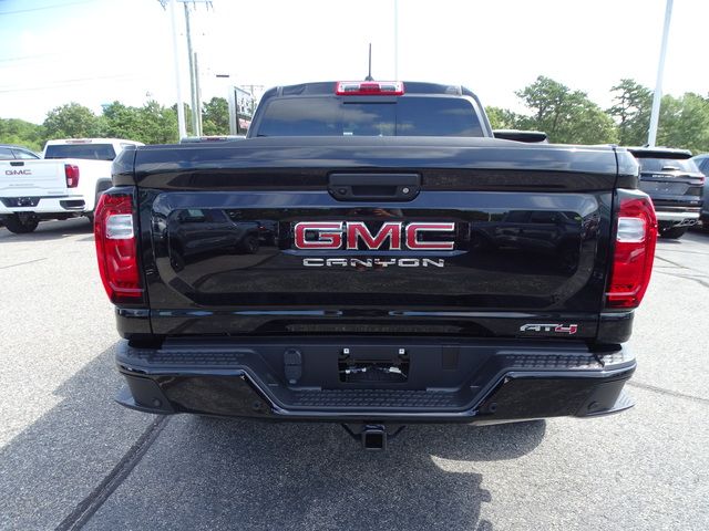 2024 GMC Canyon 4WD AT4