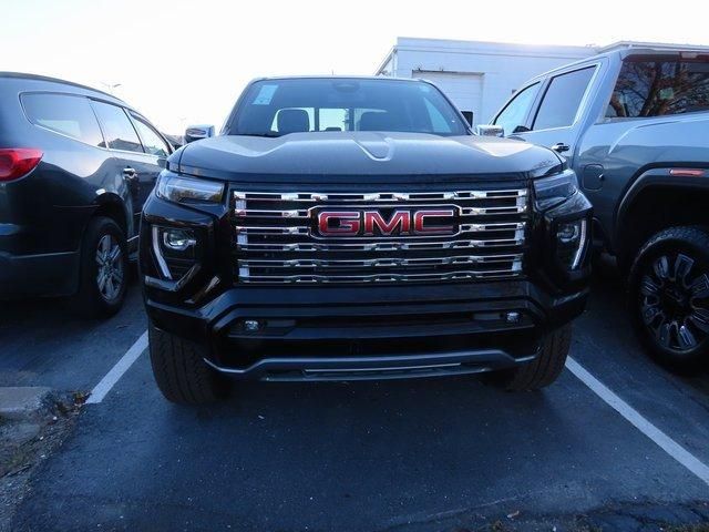 2024 GMC Canyon Denali