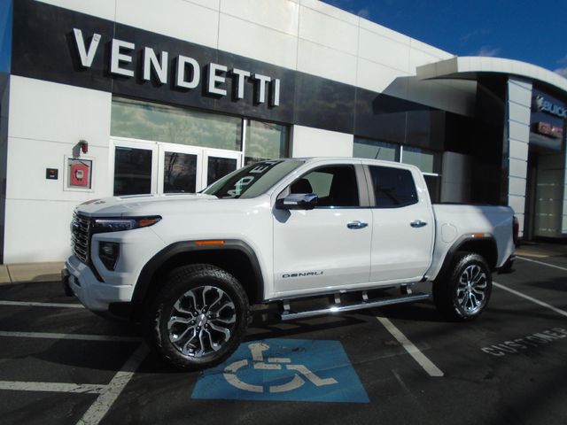 2024 GMC Canyon Denali