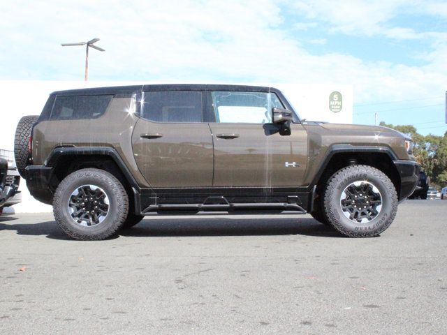 2024 GMC HUMMER EV SUV 2X