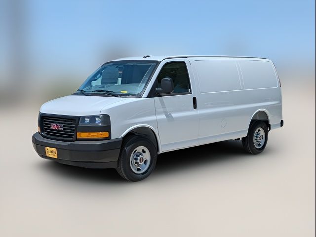 2024 GMC Savana Base