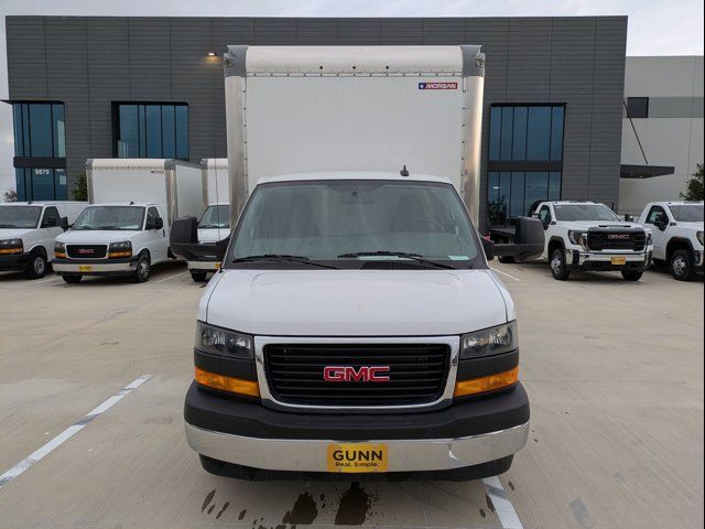 2024 GMC Savana Base