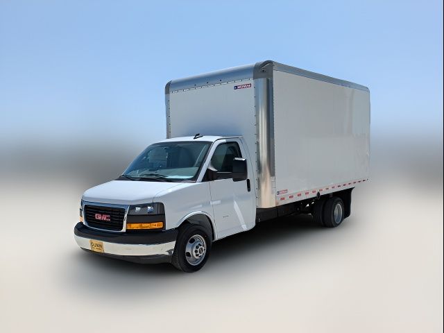 2024 GMC Savana Base