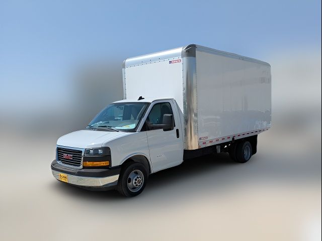 2024 GMC Savana Base