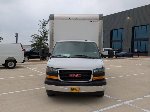 2024 GMC Savana Base