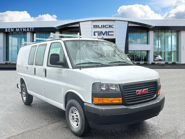 2024 GMC Savana Base