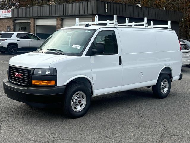 2024 GMC Savana Base