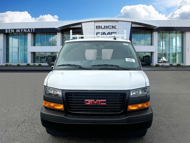 2024 GMC Savana Base